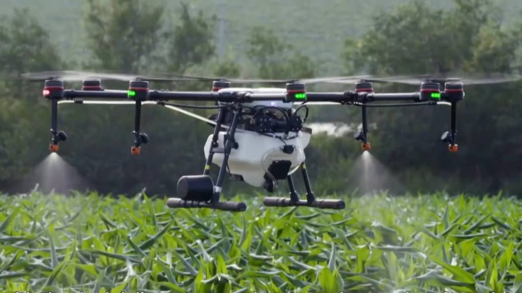 Máy bay rải hạt