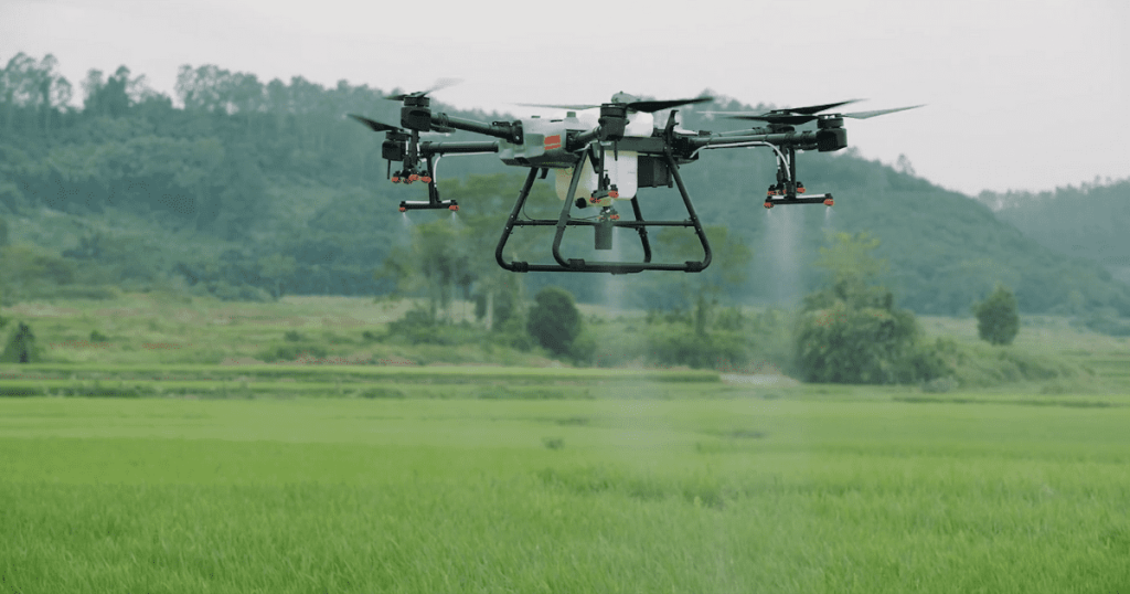 Máy bay phun thuốc